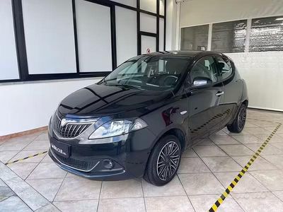 Brugt Lancia Ypsilon Gold 70 HK (51 kW) 2022 Sort Hatchback