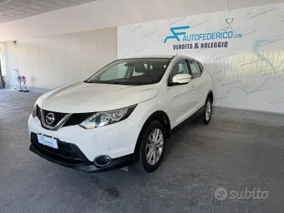 Usata Nissan Qashqai Tekna 110 CV (80 kW) 2014 Bianco SUV
