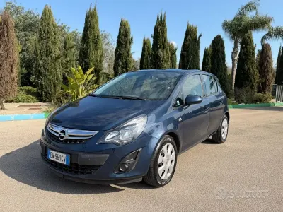 Usata Opel Corsa Edition 85 CV (62 kW) 2014 Bluazzurro Utilitaria
