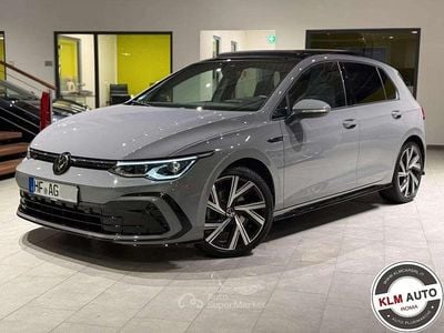 Usata VW Golf VIII R-line 150 CV (110 kW) 2023 Grigio scuro Berlina
