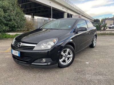 Opel Astra GTC