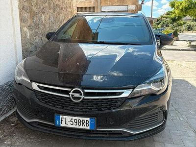 Käytetty Opel Astra GS Line 136 HP (100 kW) 2017 Musta Viistoperä