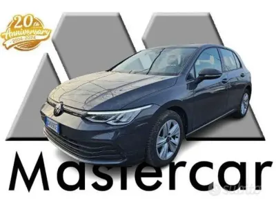 Gebraucht VW Golf VIII Life 110 PS (80 kW) 2023 Grau Limousine