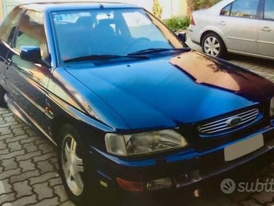 Usata Ford Escort RS 147 CV (108 kW) 1992 Blu Utilitaria
