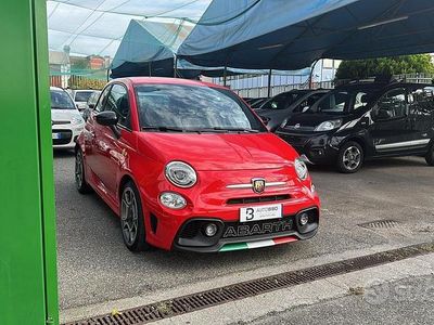Usata Abarth 595 145 CV (106 kW) 2016 Rosso Utilitaria