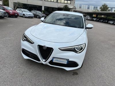 Usata Alfa Romeo Stelvio Business 210 CV (154 kW) 2019 Bianco SUV