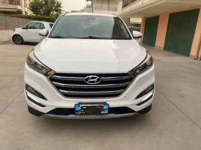 Usata Hyundai Tucson Xpossible 136 CV (100 kW) 2016 Bianco SUV