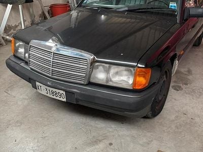 Usata Mercedes 190 1991 Grigio Berlina