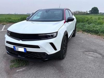 Usata Opel Mokka GS Line 101 CV (74 kW) 2022 Bianco SUV