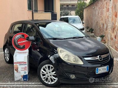 Usata Opel Corsa Cosmo 75 CV (55 kW) 2008 Nero Utilitaria