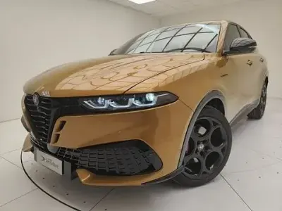 Nuova Alfa Romeo Tonale Veloce 174 CV (127 kW) 2026 Giallo SUV