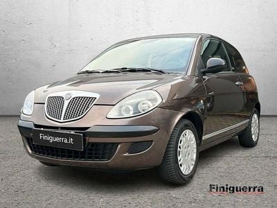Usata Lancia Ypsilon Platinum 69 CV (50 kW) 2011 Marrone Utilitaria