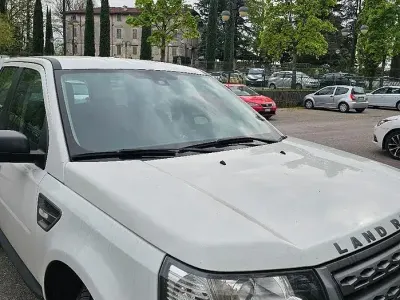 Usata Land Rover Freelander 2 241 CV (177 kW) 2014 Bianco SUV