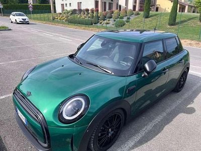 Begagnad Mini ONE 102 HK (75 kW) 2021 Grön Halvkombi