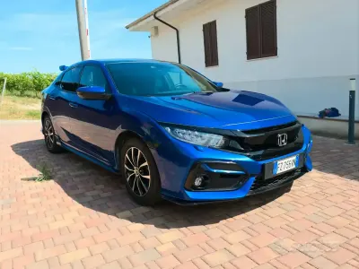 Usata Honda Civic Sport Plus 182 CV (133 kW) 2020 Blu Berlina