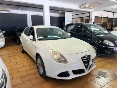 Usata Alfa Romeo Giulietta 120 CV (88 kW) 2017 Bianco Utilitaria