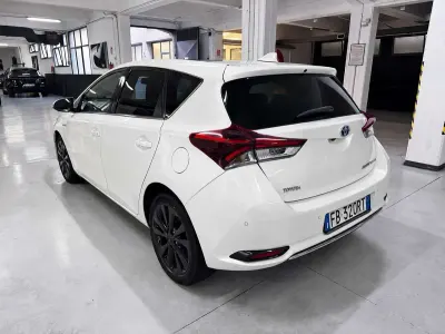 Usata Toyota Auris Hybrid