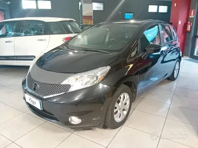 Usata Nissan Note 76 CV (55 kW) 2014 Nero Utilitaria