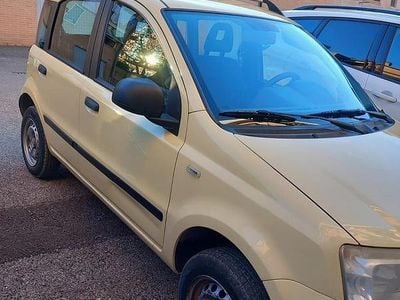 Giallo Usata 2010 Fiat Panda 4x4 Utilitaria | 5450 € (Buon prezzo)