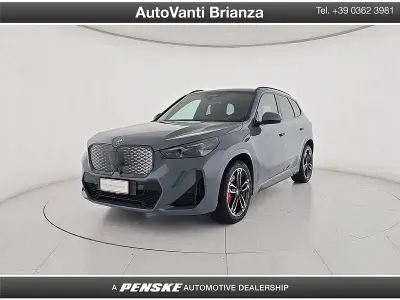 Usata BMW iX1 M Sport 150 kW (204 CV) 2025 Grigio SUV