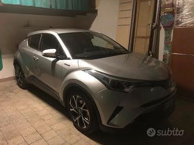 usata Toyota C-HR - 2019