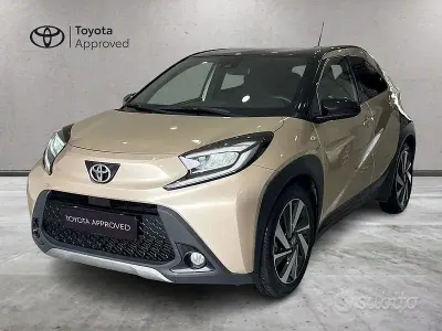 Usata Toyota Aygo X Lounge 72 CV (52 kW) 2022 Giallo SUV