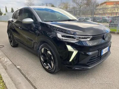 Second-hand Renault Captur Techno 91 CP (66 kW) 2025 Negru SUV