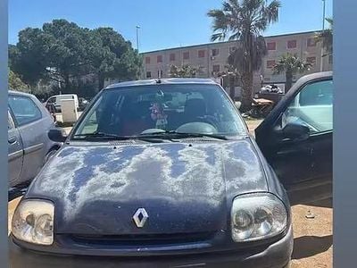 Usata Renault Clio II 2000 Blu Berlina