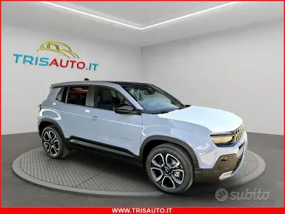 Nuova Jeep Avenger Summit 99 CV (72 kW) 2026 Grigio SUV