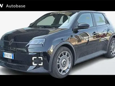 Nuova Renault 5 E-Tech Urban 69 kW (95 CV) 2026 Nero