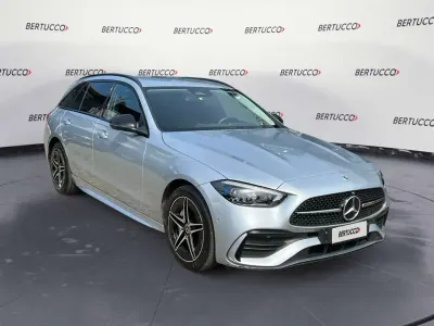 Usata Mercedes C300e Premium 313 CV (230 kW) 2022 Argento Station wagon
