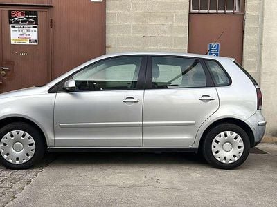 Usata VW Polo Trendline 69 CV (50 kW) 2007 Argento Utilitaria
