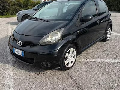 Usata Toyota Aygo Edition 68 CV (50 kW) 2010 Nero Utilitaria