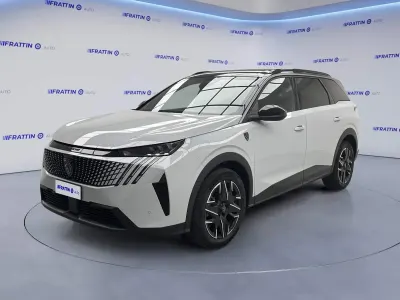Usata Peugeot 5008 GT 145 CV (106 kW) 2025 Grigio Monovolume