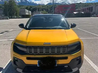 Usata Jeep Avenger Summit 101 CV (74 kW) 2024 Giallo SUV