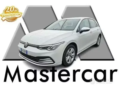 Gebraucht VW Golf VIII Life 110 PS (80 kW) 2021 Weiß Limousine
