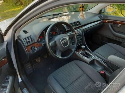 Usata Audi A4 131 CV (96 kW) 2005 Grigio Berlina