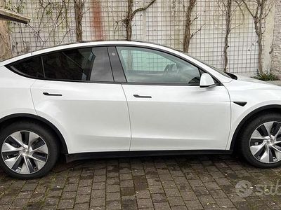 Usata Tesla Model Y Long Range AWD 378 kW (514 CV) 2022 SUV