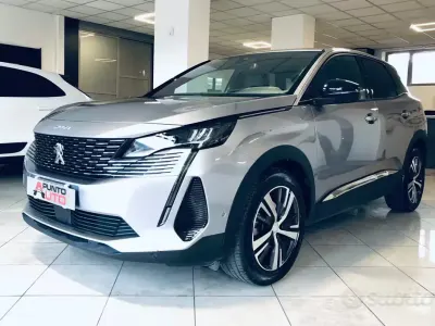 Usata Peugeot 3008 Allure 131 CV (96 kW) 2023 Grigio SUV