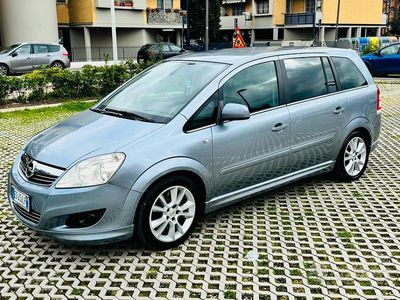 Usata Opel Zafira Cosmo 110 CV (80 kW) 2010 Monovolume