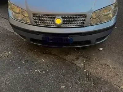 Usata Fiat Punto 69 CV (50 kW) 2007 Utilitaria
