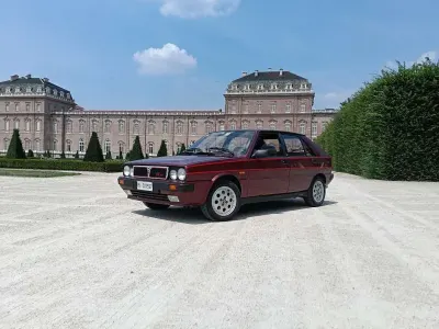 Usata Lancia Delta 166 CV (122 kW) 1986 Rosso Utilitaria