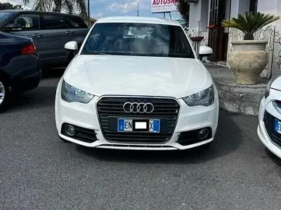 Usata Audi A1 90 CV (66 kW) 2012 Bianco Utilitaria