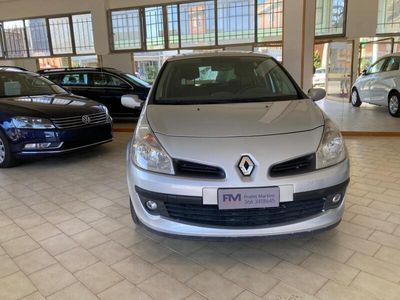 usata Renault Clio 1200 16 v gpl neopatentati