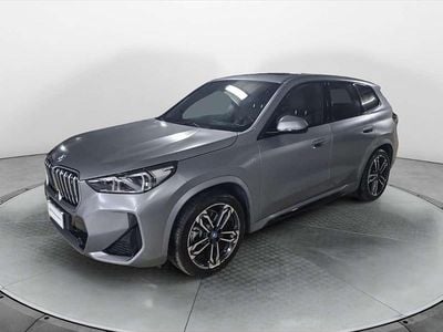 Begagnad BMW iX1 M Sport 279 kW (380 HK) 2023 Grå SUV