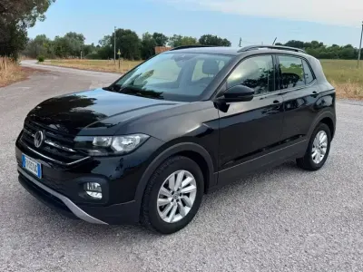 Usata VW T-Cross Style 95 CV (69 kW) 2019 Nero SUV