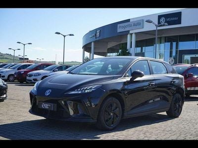 Usata MG MG4 EV 53 kW (73 CV) 2022 Nero met Utilitaria