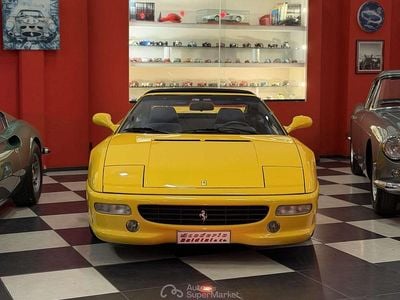 Usata Ferrari F355 381 CV (280 kW) 1998 Giallo Utilitaria