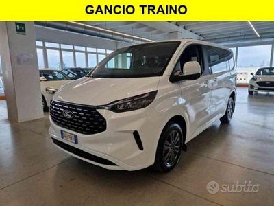 Usata Ford Tourneo Titanium 136 CV (100 kW) 2024 Bianco Monovolume