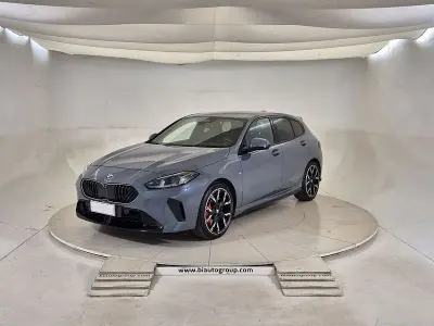 Usata BMW 118 M Sport 150 CV (110 kW) 2025 Blu / grigio Utilitaria